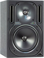 BEHRINGER B2030A активный 2-х полосный студийный монитор 6,75', bi-amp, 125 Вт